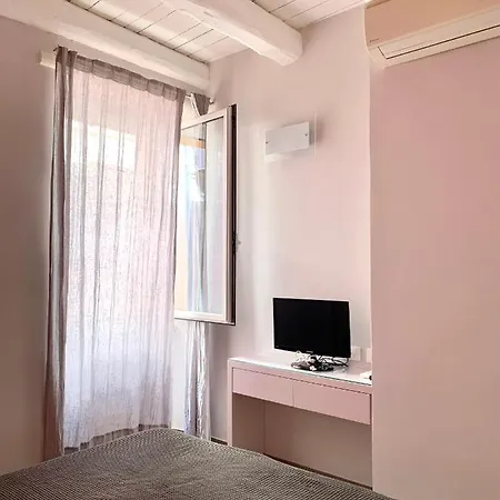 L'angolo Di Mare Centro Di Lägenhet *