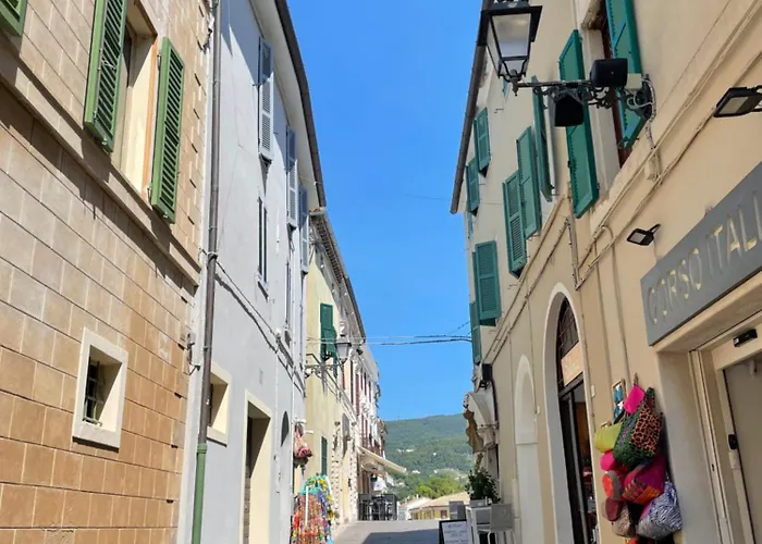 L'angolo Di Mare Centro Di Apartment
